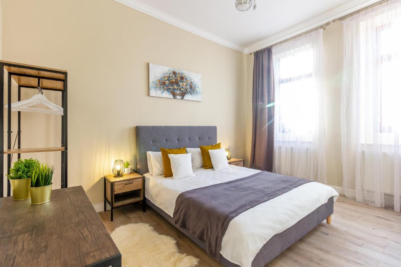 Cosy & Quiet Hideout Apartment Cluj-Napoca Ngoại thất bức ảnh